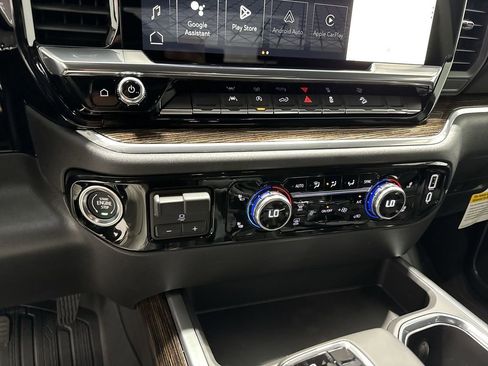 New 2026 GMC Sierra 1500 Elevation AWD/4WD image 17