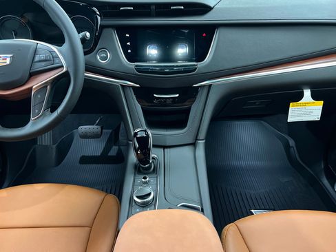 New 2026 Cadillac XT5 Premium Luxury w/ Driver Assist Package image 14