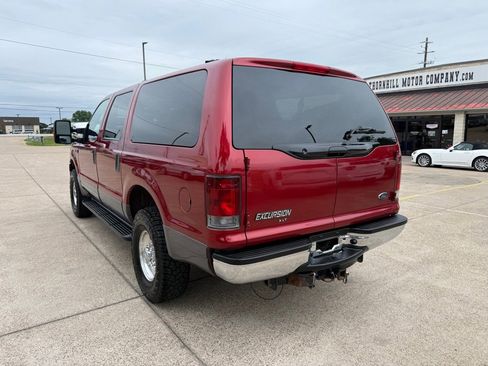 Used 2005 Ford Excursion XLT AWD/4WD image 5