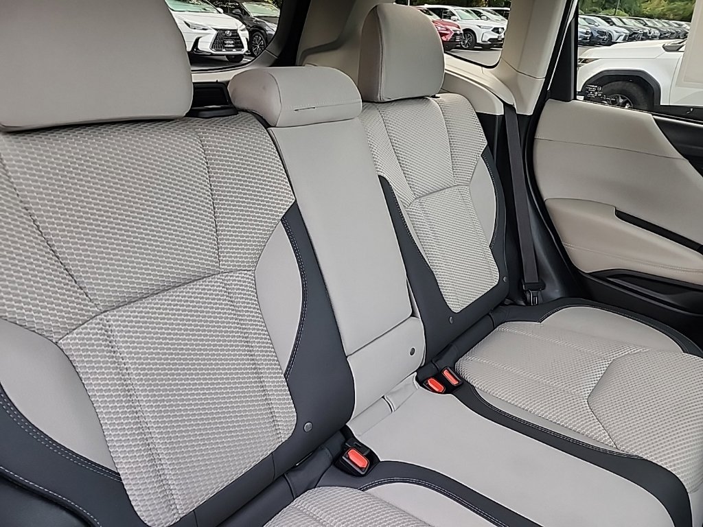 Used 2019 Subaru Forester Premium AWD/4WD image 18