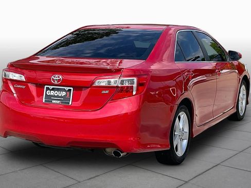 Used 2014 Toyota Camry SE FWD image 13