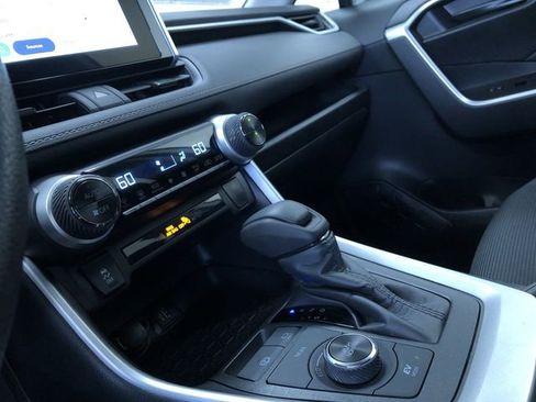 Certified 2025 Toyota RAV4 LE image 29