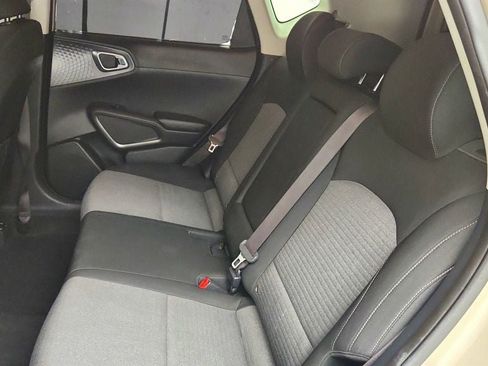 Used 2020 Kia Soul EX FWD image 19