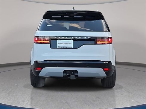 New 2026 Land Rover Discovery Limited Edition image 6
