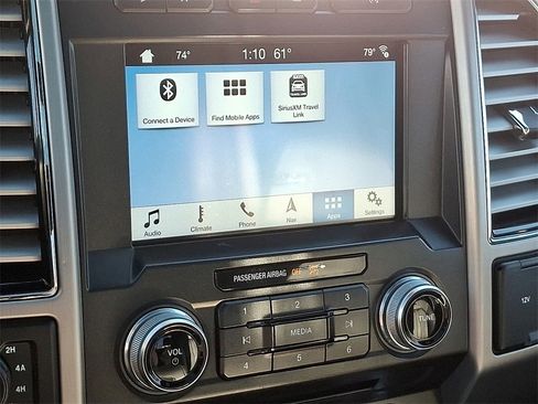 Certified 2018 Ford F150 Platinum w/ Equipment Group 701A Luxury image 21