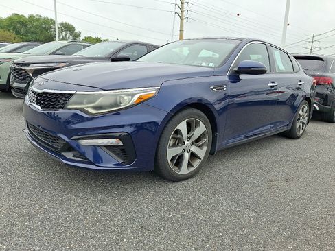 Used 2019 Kia Optima S w/ S Panoramic Sunroof Package FWD image 3