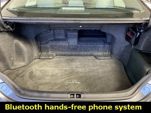 Used 2013 Toyota Camry LE image 8