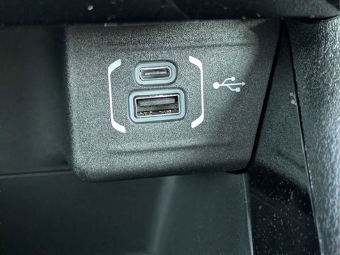 New 2026 Jeep Compass Latitude image 23