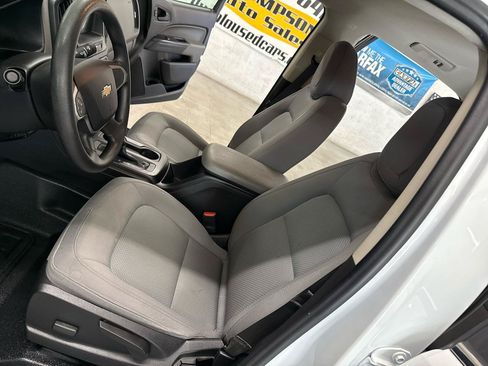 Used 2018 Chevrolet Colorado W/T w/ WT Convenience Package AWD/4WD image 9