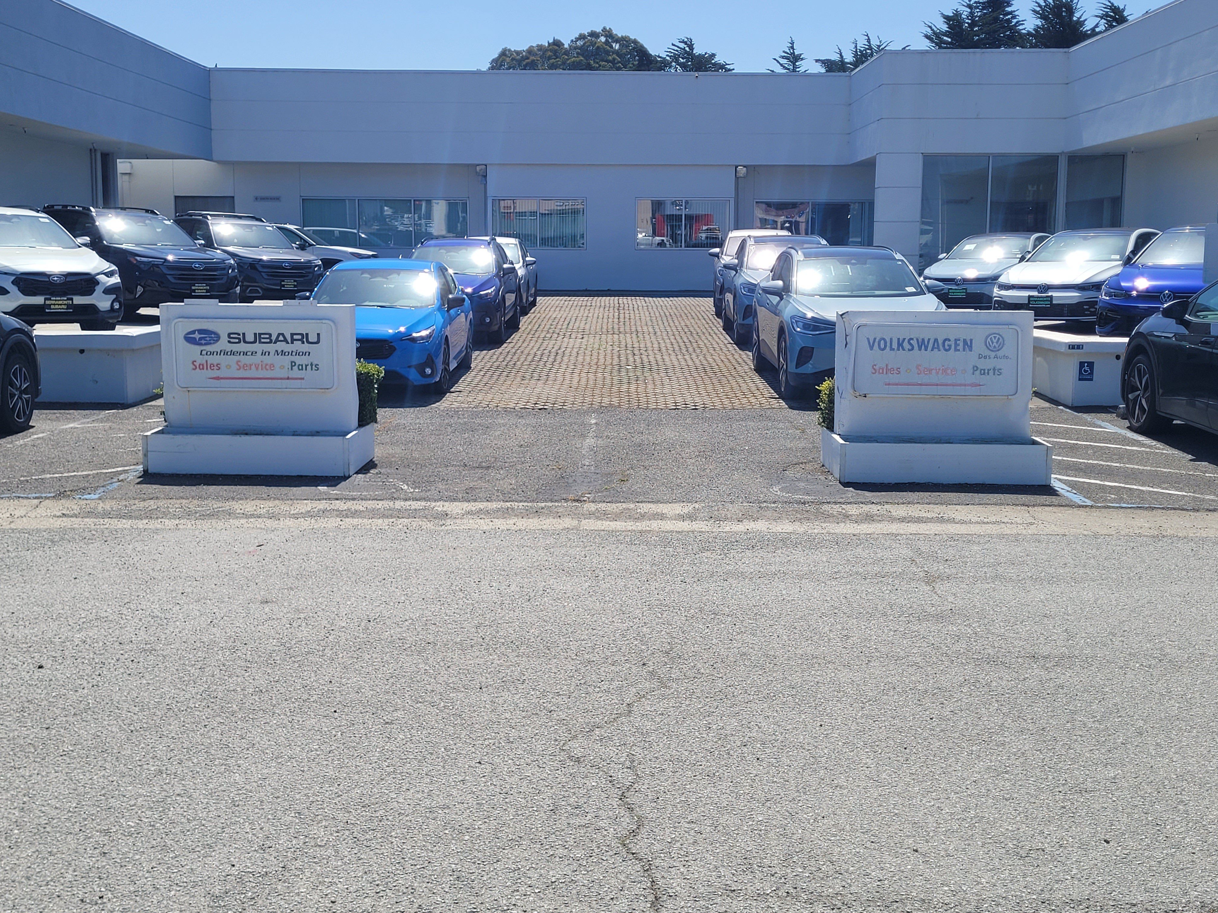 Used 2023 Toyota Corolla SE FWD image 30