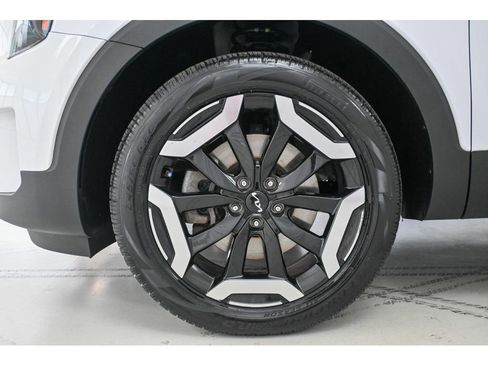 Used 2023 Kia Telluride S AWD/4WD image 23