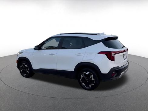 Used 2025 Kia Seltos S image 10