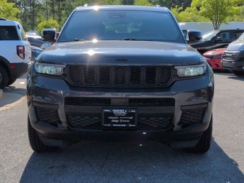 Certified 2023 Jeep Grand Cherokee L Laredo AWD/4WD image 9