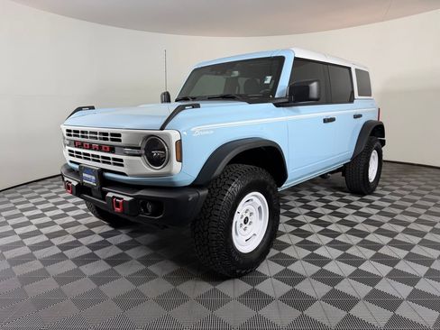 Used 2025 Ford Bronco Heritage Edition AWD/4WD image 7