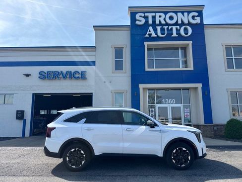 Used 2024 Kia Sorento S AWD/4WD image 19