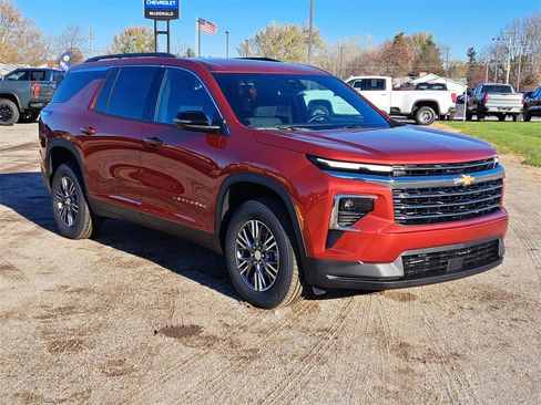 New 2026 Chevrolet Traverse LT w/ LPO, Floor Liner Package image 2