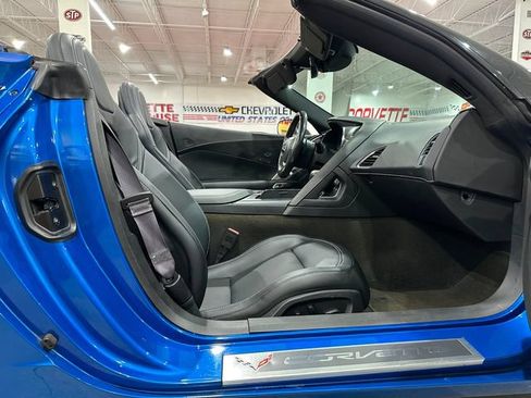Used 2014 Chevrolet Corvette Stingray Convertible w/ 2LT Preferred Equipment Group RWD image 10