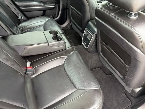 Used 2021 Chrysler 300 Touring L AWD/4WD image 33