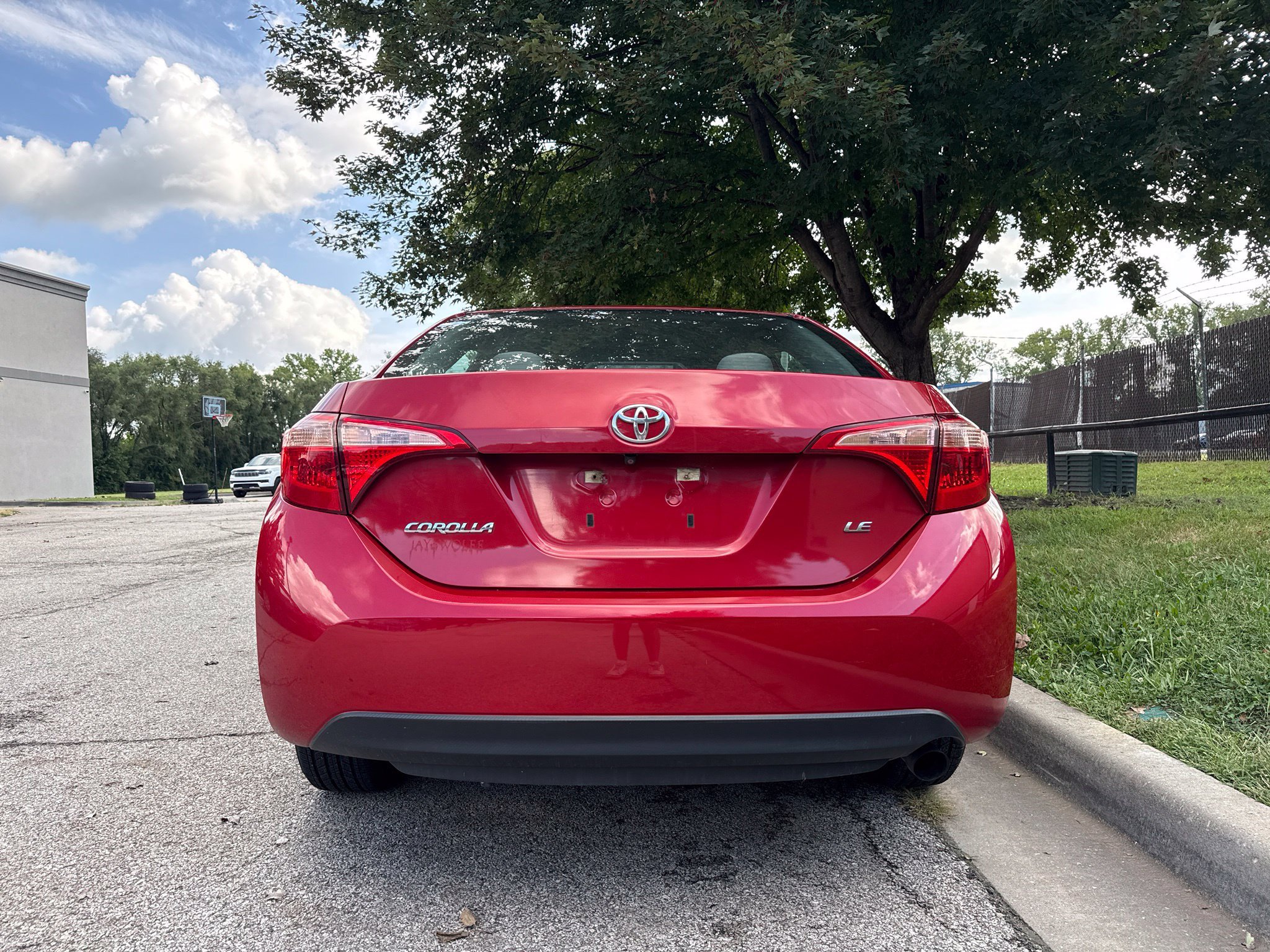 Used 2018 Toyota Corolla LE FWD image 6