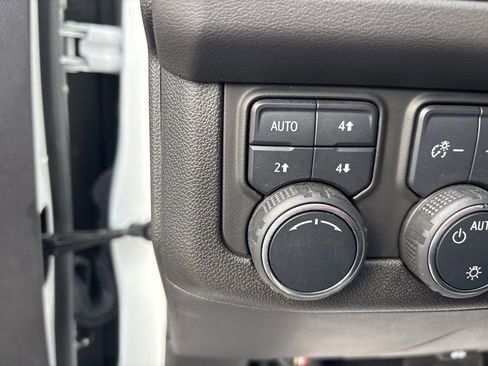 Used 2021 Chevrolet Tahoe LT w/ LT Signature Package AWD/4WD image 29