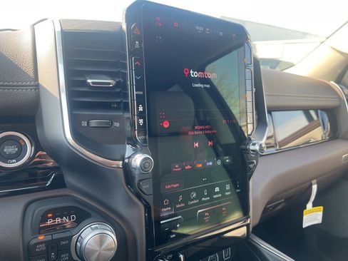 New 2026 RAM 1500 Laramie AWD/4WD image 25