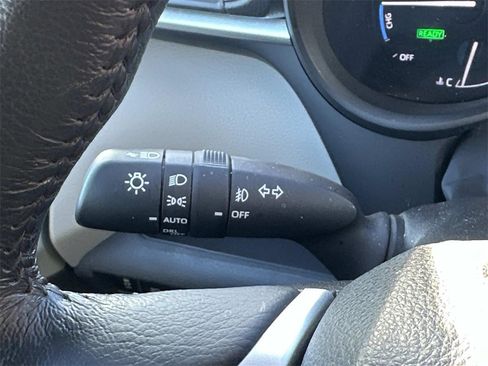 Used 2024 Toyota Sienna XLE image 26