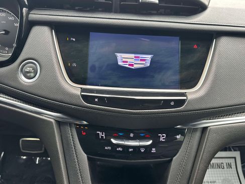 Certified 2022 Cadillac XT5 Sportv image 9