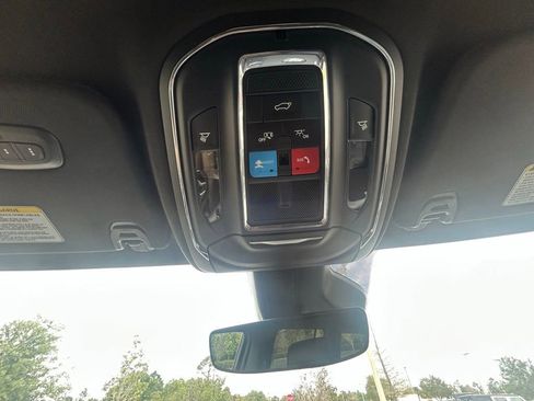 New 2025 Jeep Wagoneer Series II image 18