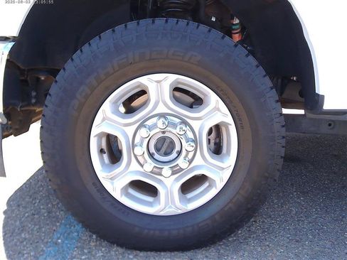 Used 2025 Ford F250 XLT AWD/4WD image 22