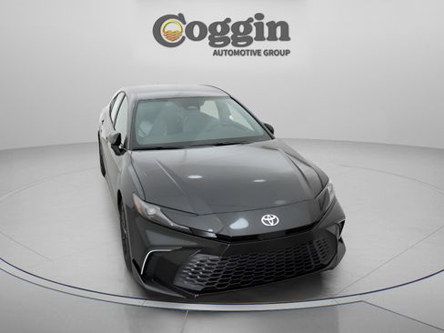 New 2026 Toyota Camry SE image 28