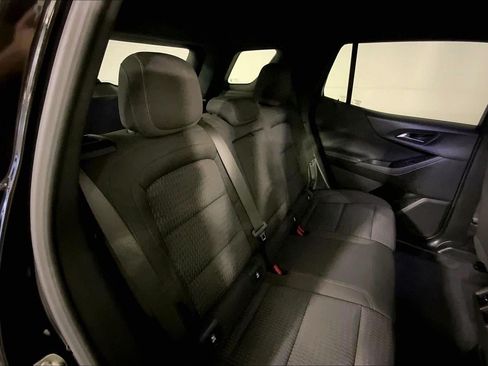 Used 2025 Chevrolet Equinox LT FWD image 23