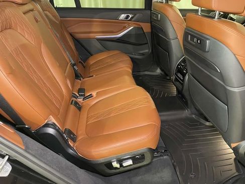 Used 2022 BMW X7 xDrive40i w/ Premium Package image 24