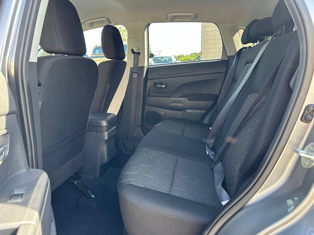 Used 2024 Mitsubishi Outlander Sport ES AWD/4WD image 21