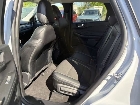 Used 2025 Ford Escape SE FWD image 14