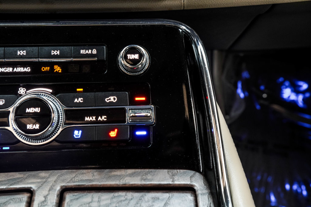 Used 2022 Lincoln Navigator Reserve AWD/4WD image 30