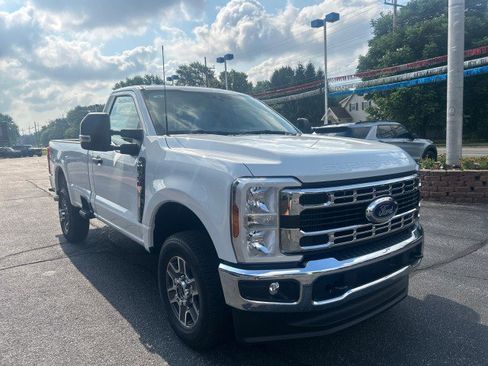 New 2025 Ford F350 XLT image 4