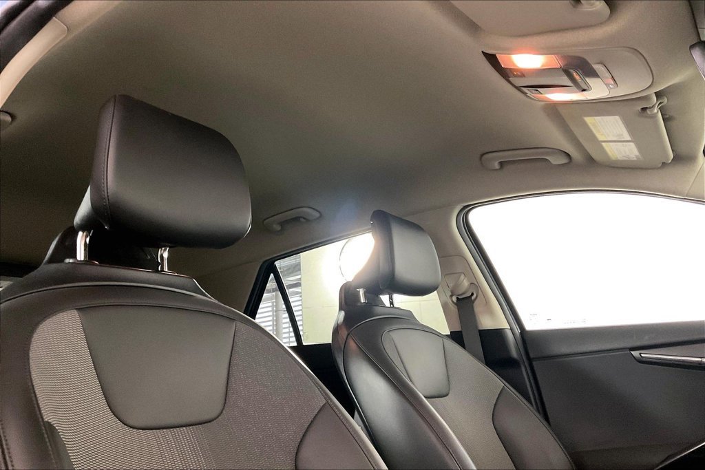 Used 2024 Kia Niro Wind FWD image 29