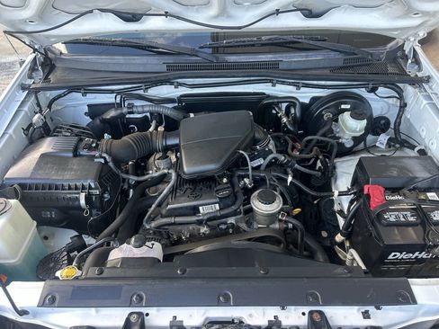 Used 2011 Toyota Tacoma 2WD Access Cab w/ Convenience Pkg image 16