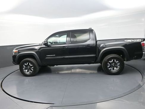 Used 2021 Toyota Tacoma TRD Off-Road AWD/4WD image 47