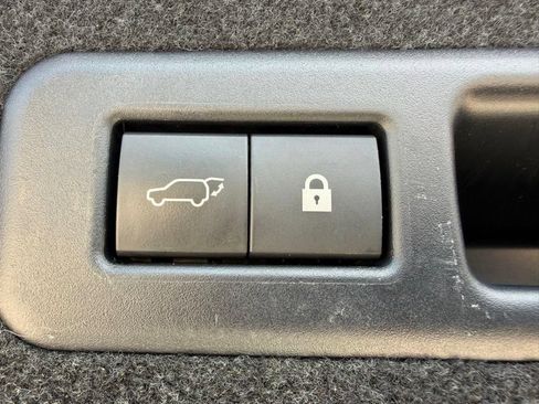 Used 2021 Lexus RX 350L FWD w/ Premium Package image 26