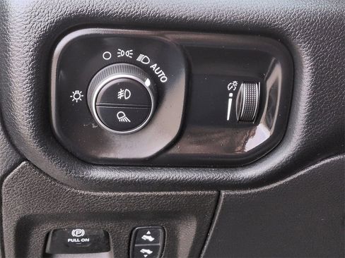 Used 2022 RAM 1500 Big Horn image 26