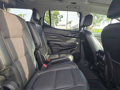 Used 2018 GMC Acadia SLT image 12