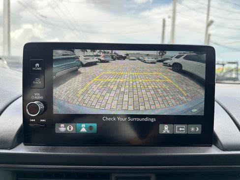 Used 2023 Honda Pilot TrailSport image 21