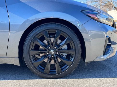Used 2022 Nissan Maxima SR w/ Sport Mat Group image 42