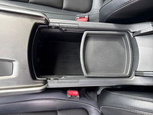 Used 2018 Honda Accord Sport image 30