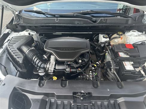 Used 2021 Chevrolet Blazer LT image 34