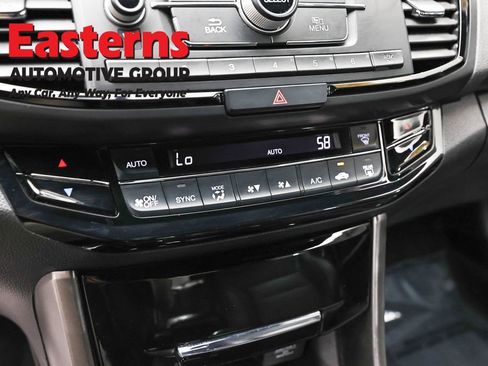 Used 2017 Honda Accord Sport Special Edition image 19