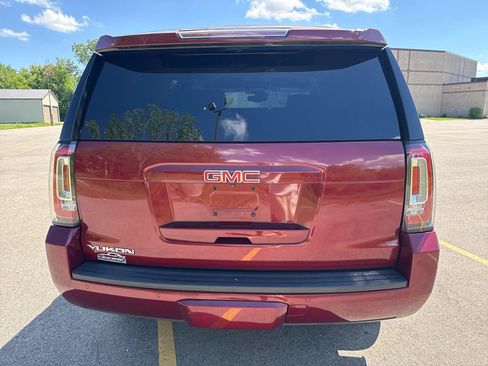 Used 2017 GMC Yukon SLT AWD/4WD image 6