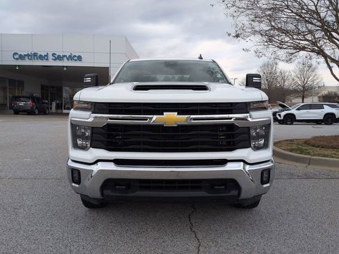 Used 2025 Chevrolet Silverado 2500 LT w/ Convenience Package image 3