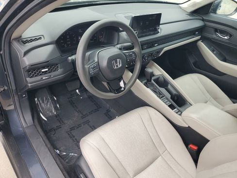 Certified 2023 Honda Accord EX image 16